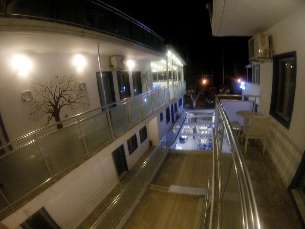 Akkan Hotel Marina (Adults Only) Bodrum Екстериор снимка