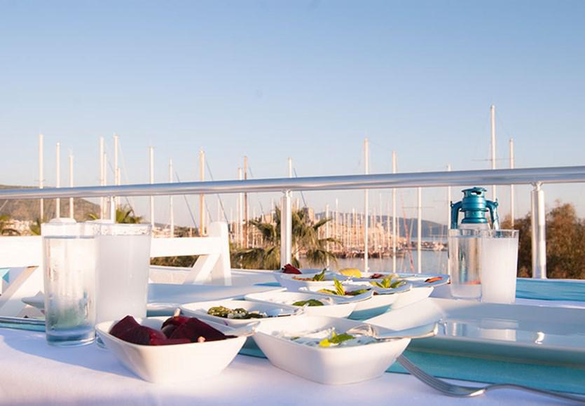 Akkan Hotel Marina (Adults Only) Bodrum Екстериор снимка